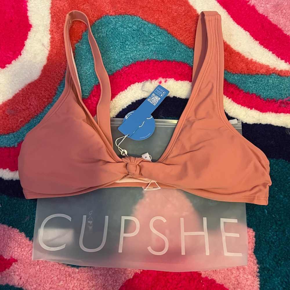 BRAND NEW WITH TAGS CUPSHE BIKINI TOP